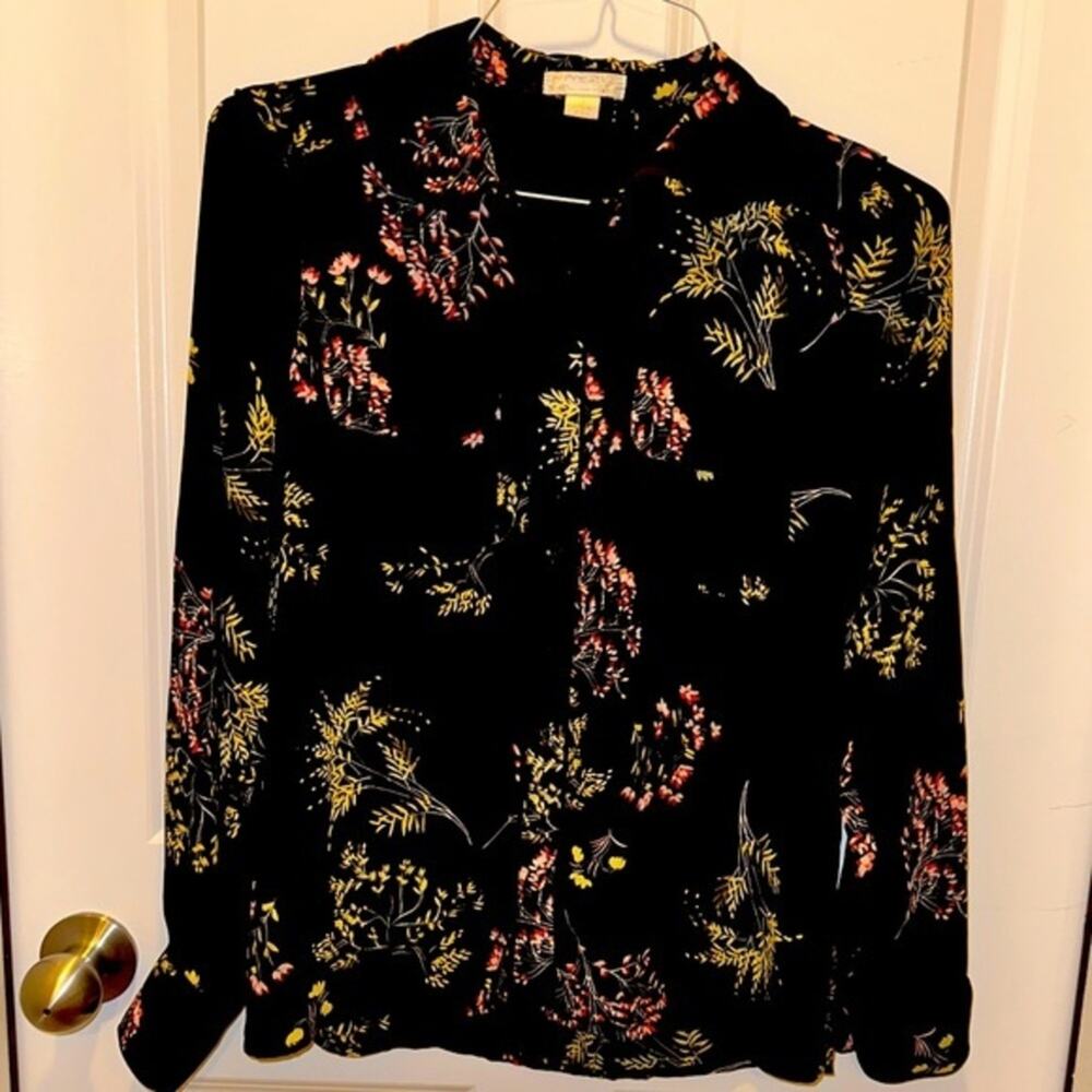 Finn & Grace Black Floral Blouse Size 8